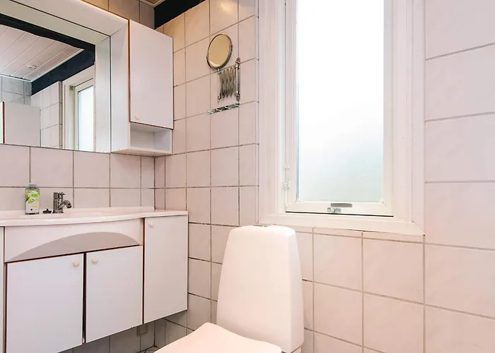 6 Person In Borkop-by Traum